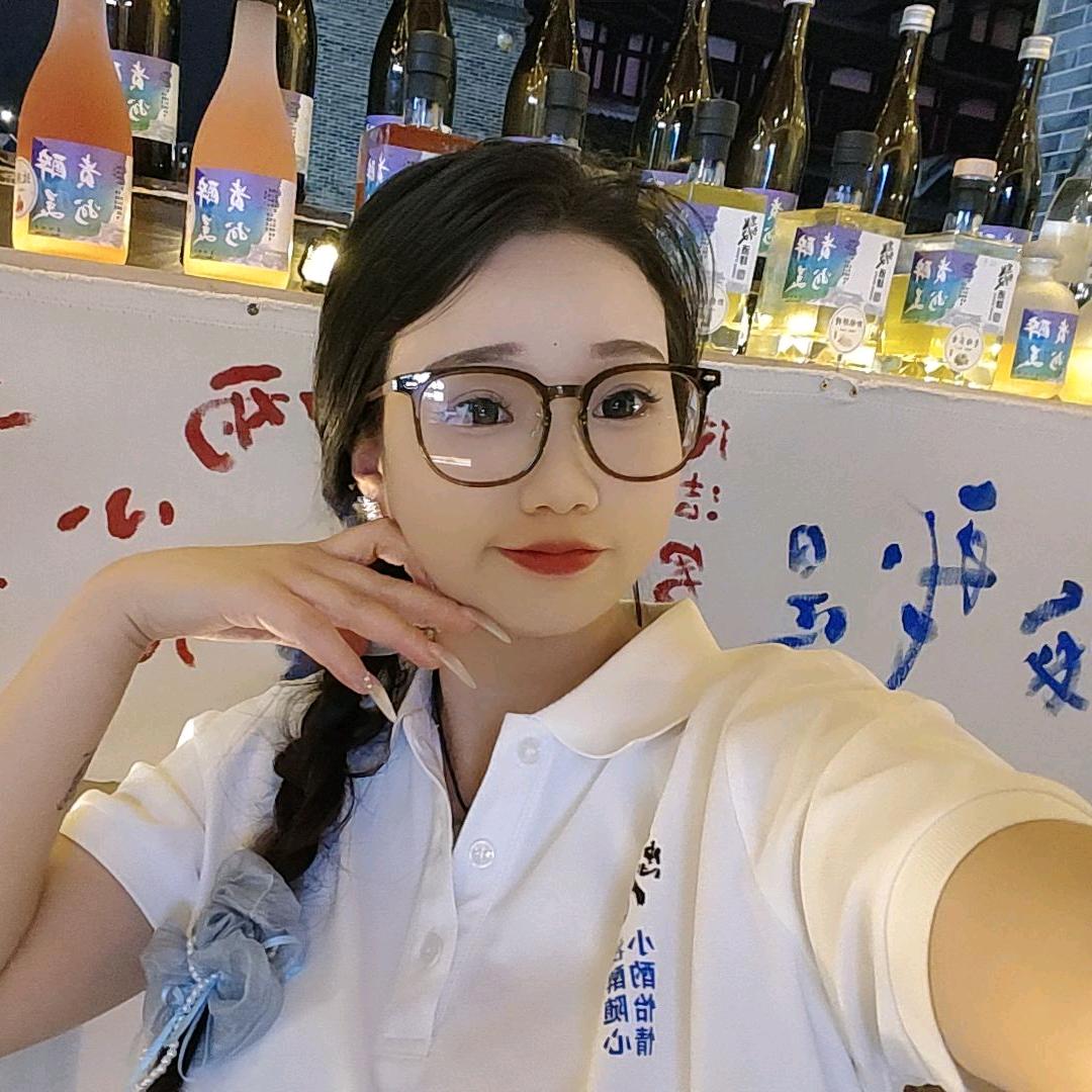 🌸.诗🌸🦄.:*涵💞・