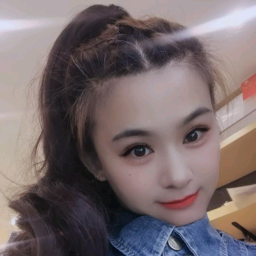 昂贵的背影