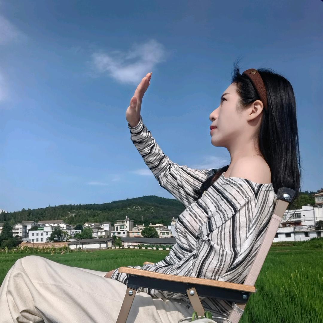 一只烤雪糕呀☀