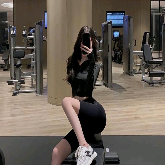 陌生人。