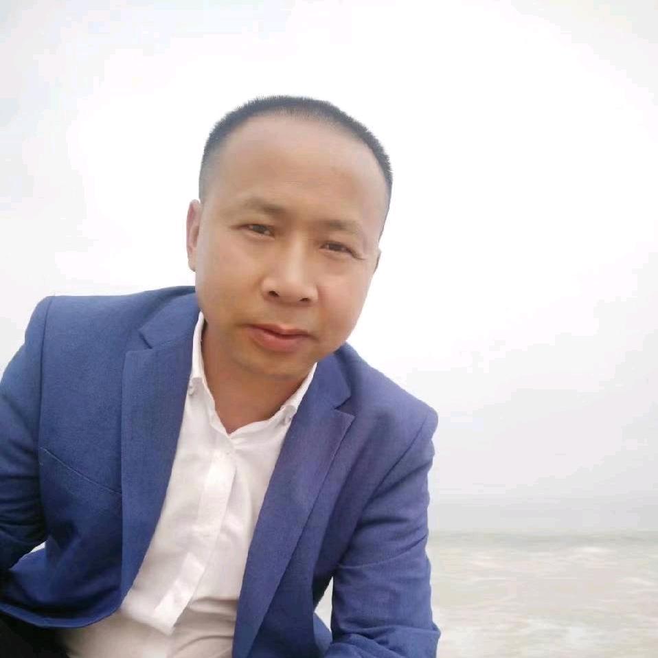 雷小飞的爸爸