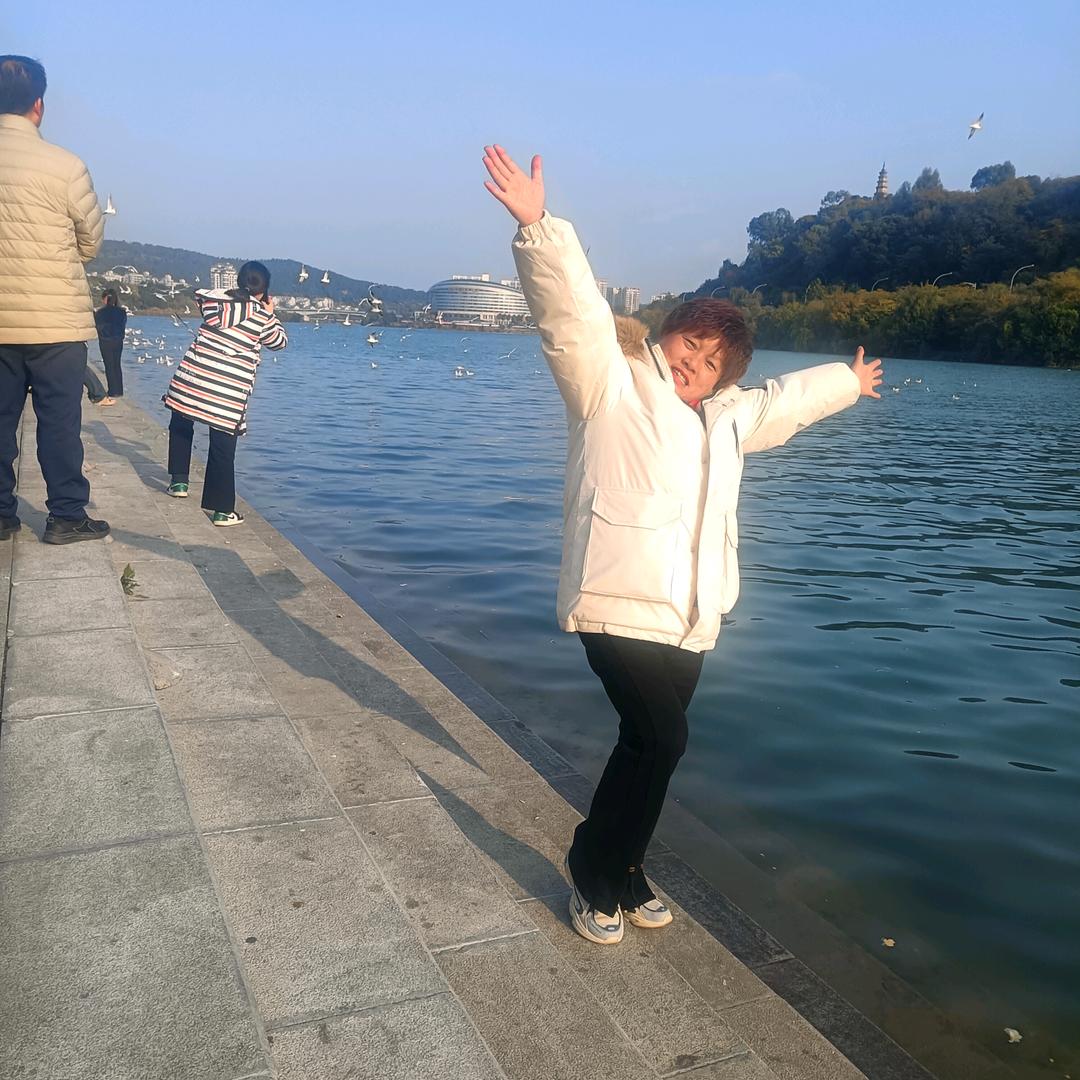 有点嗨