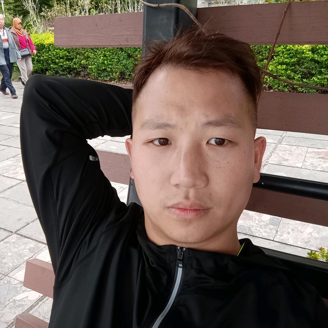 青春常在小雷师😜