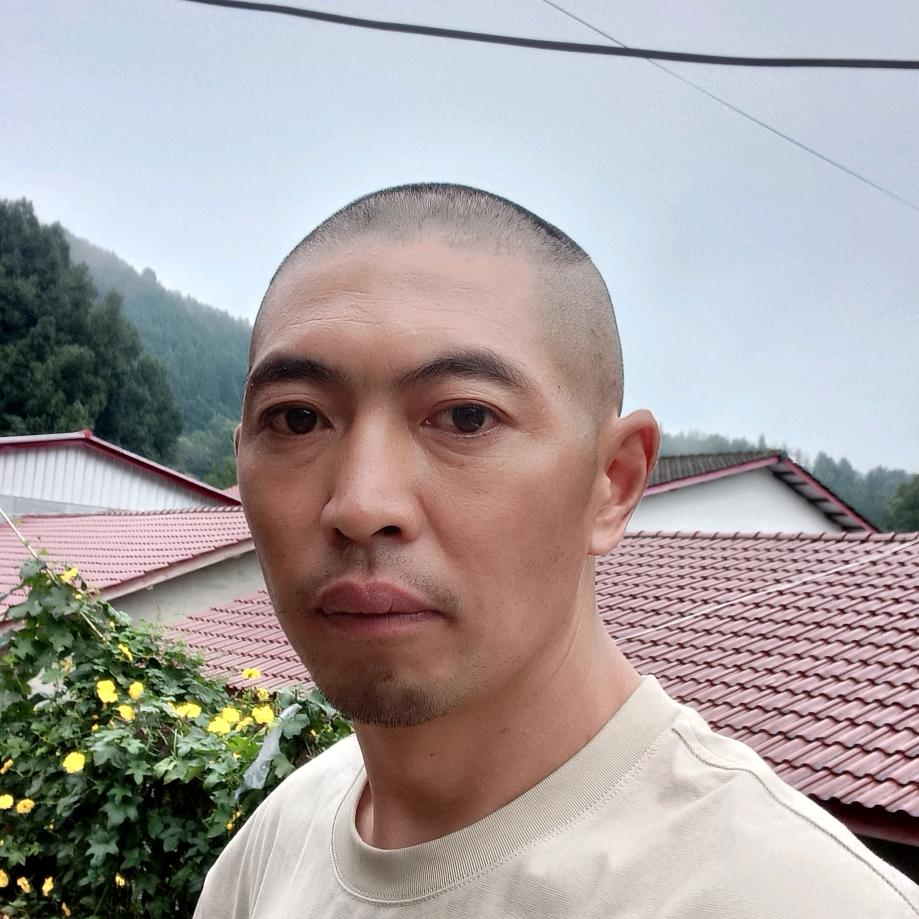 一颗香烟配美酒