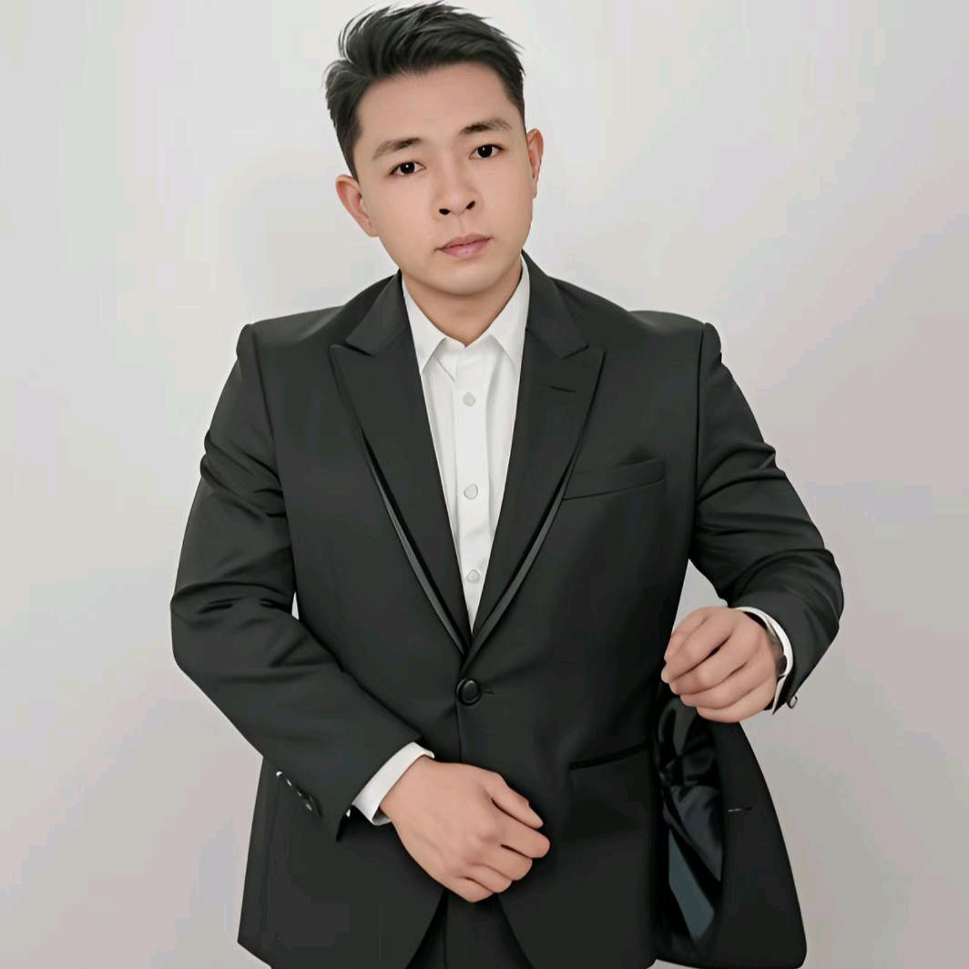 单亲的小哥《专业支木》