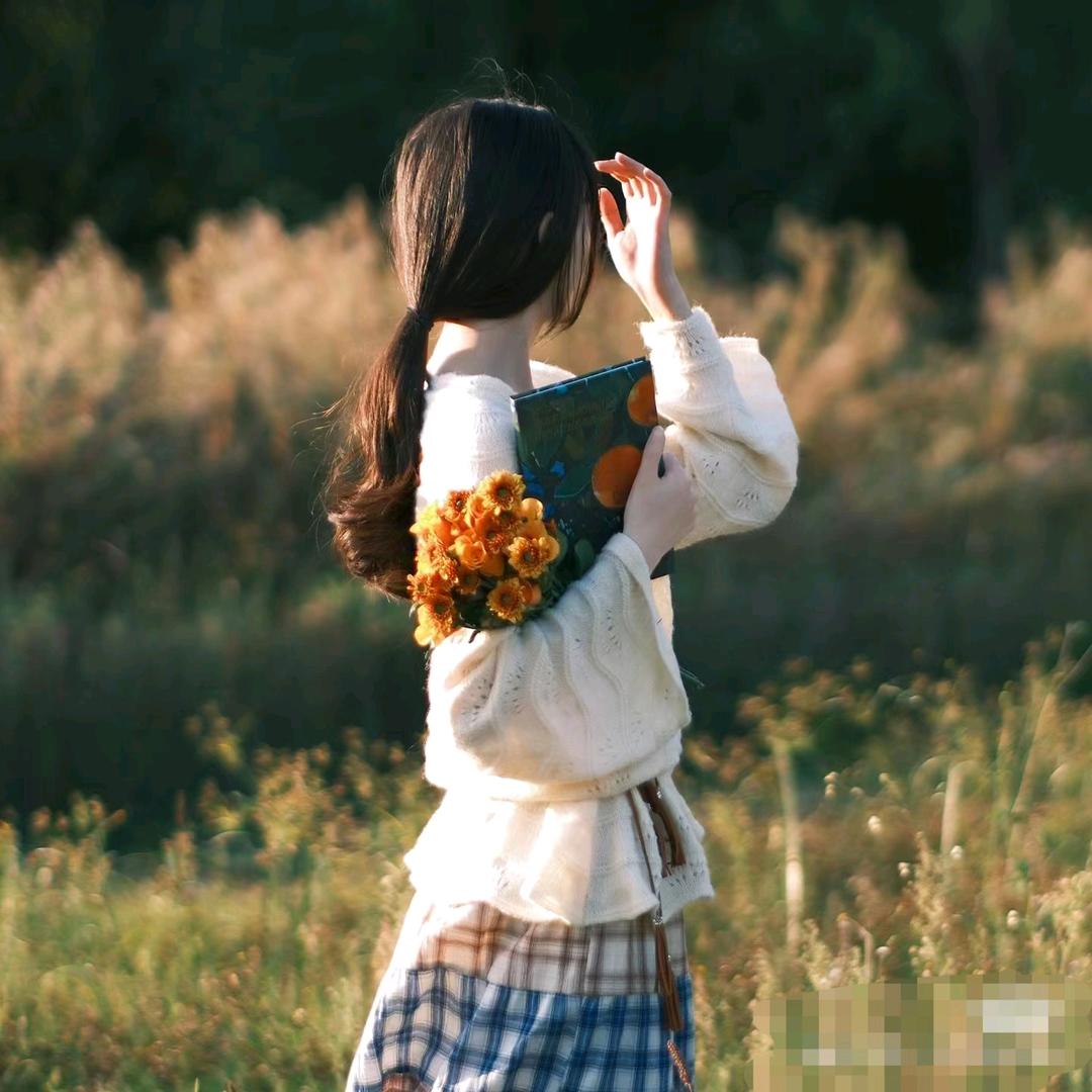 爱画画的桃子🍑