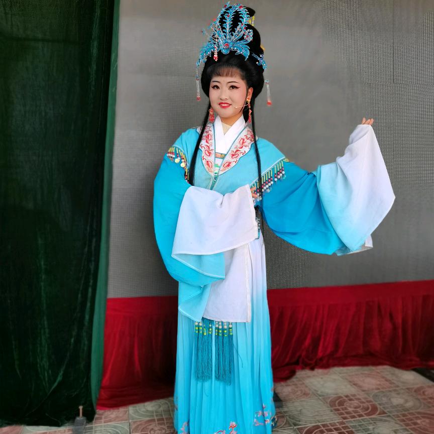 岳西县黄梅飘香艺术团（艳子）