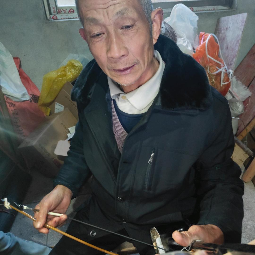 爱拉二胡的周爷爷