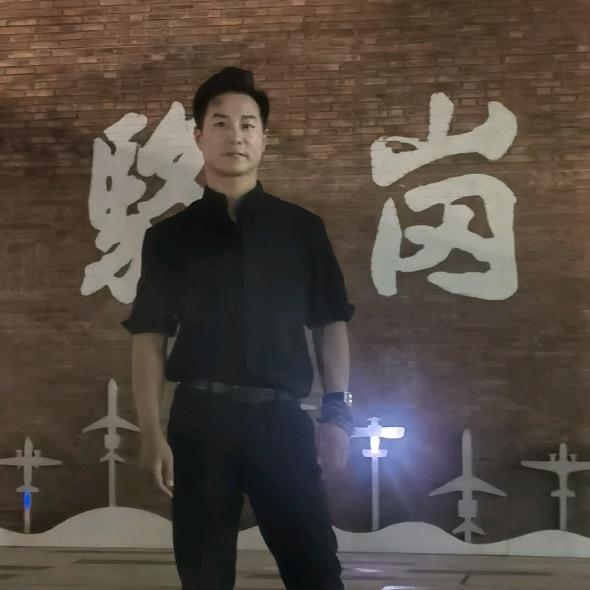 @锦恩