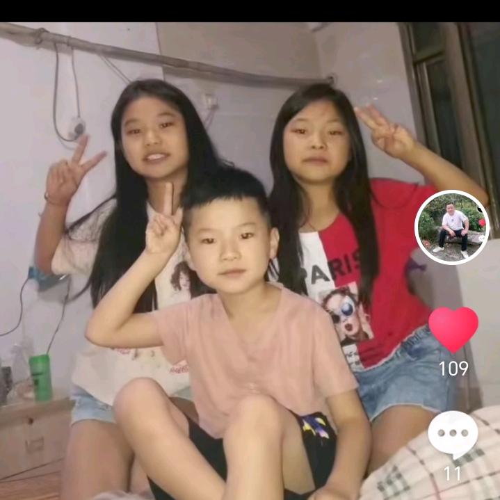 专业美缝打胶。