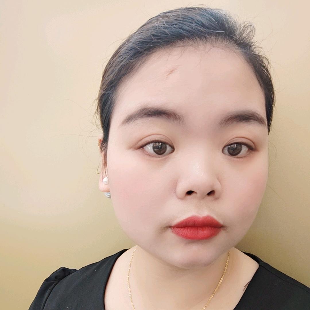 嘉禾卖珠宝的花花