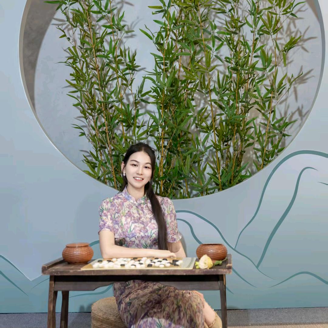 杨红