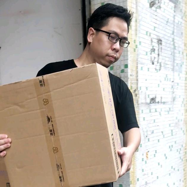 大熊教授(同城送纸巾送水)