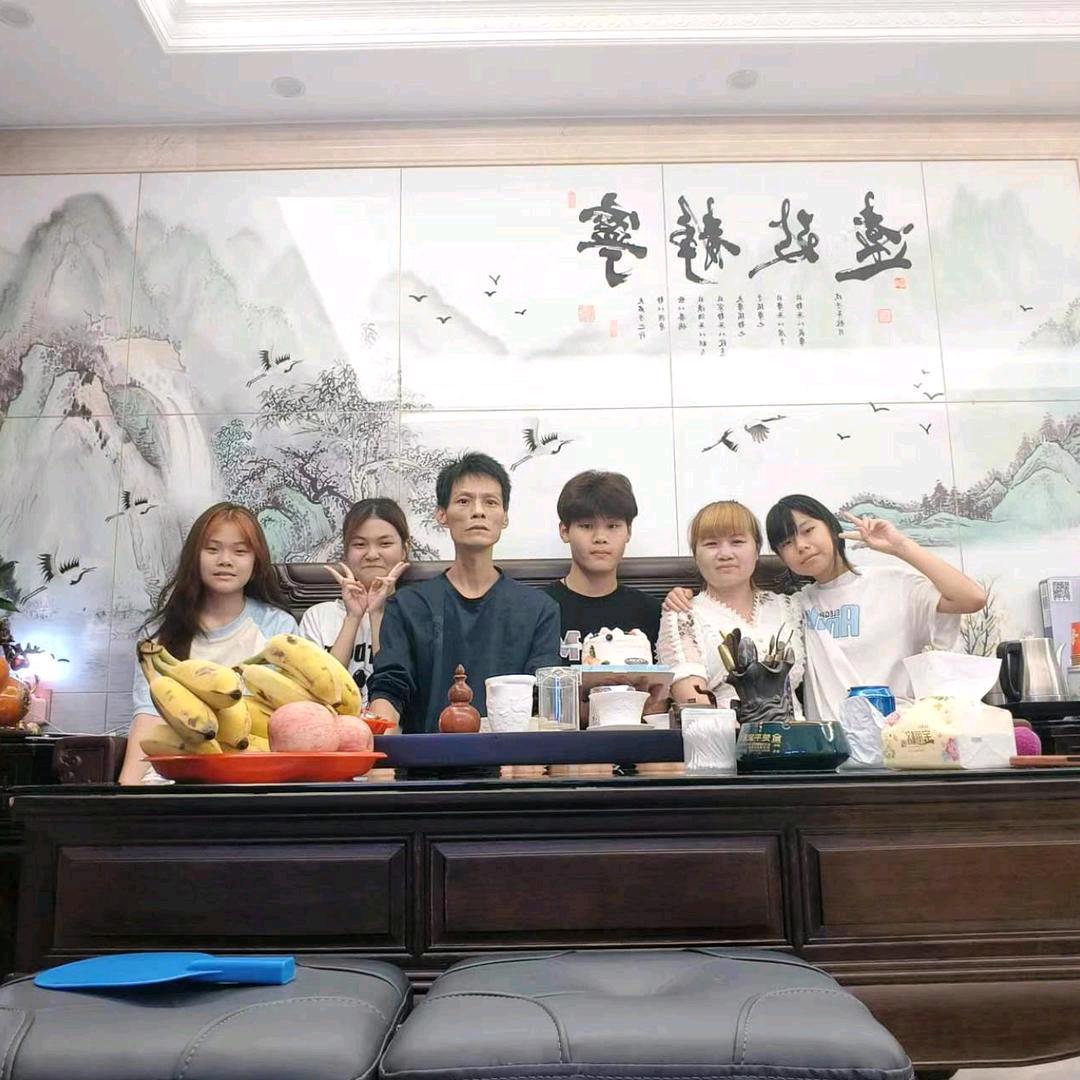 绣发贸易商行（张金泳)