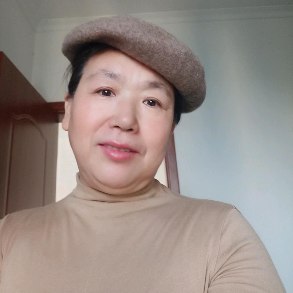 周姐.