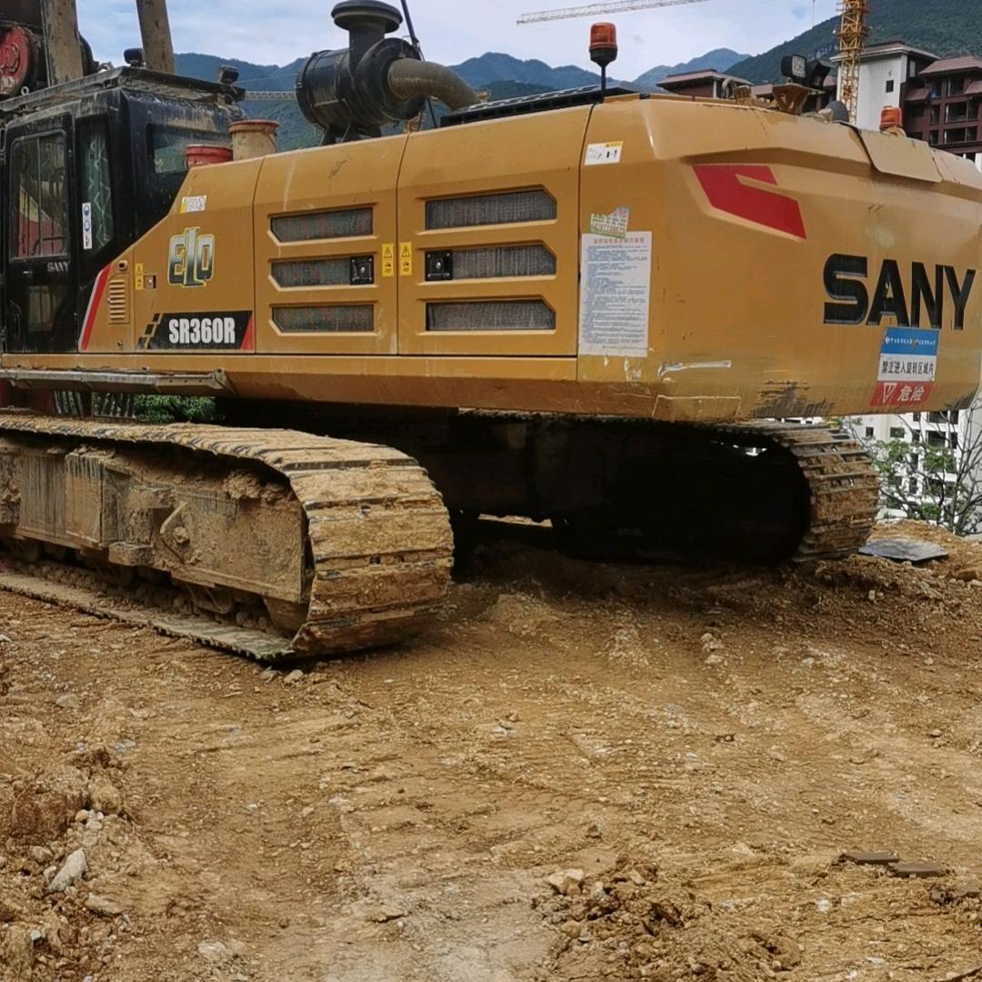 摸着卜卜，看抖音