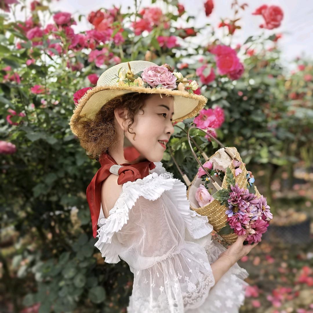 香水百合(拒私聊，谢绝连赞，))