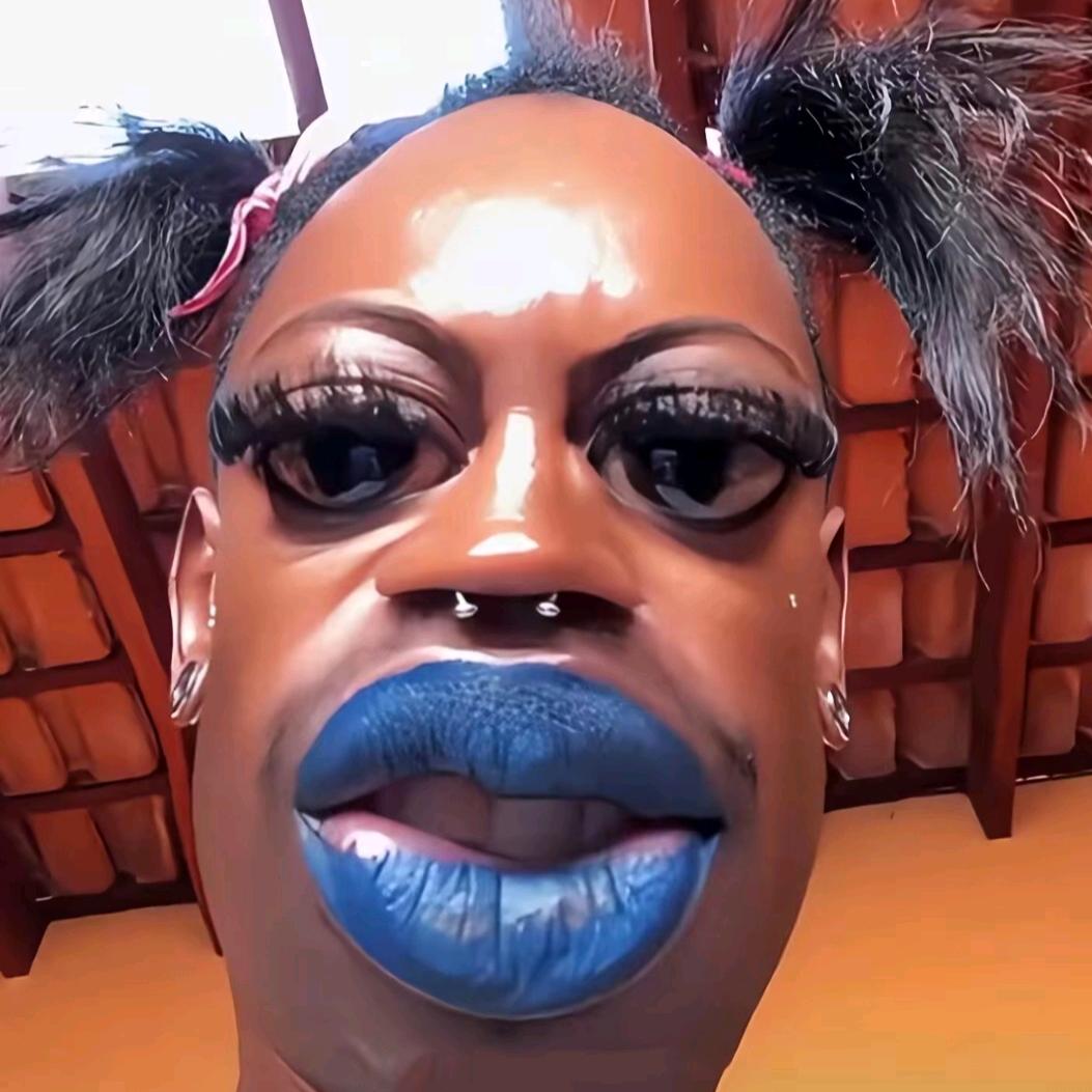 超雄抑郁症凌晨三点屎没憋住被护工暴打🐿