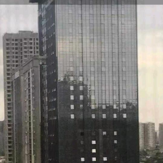 張哥