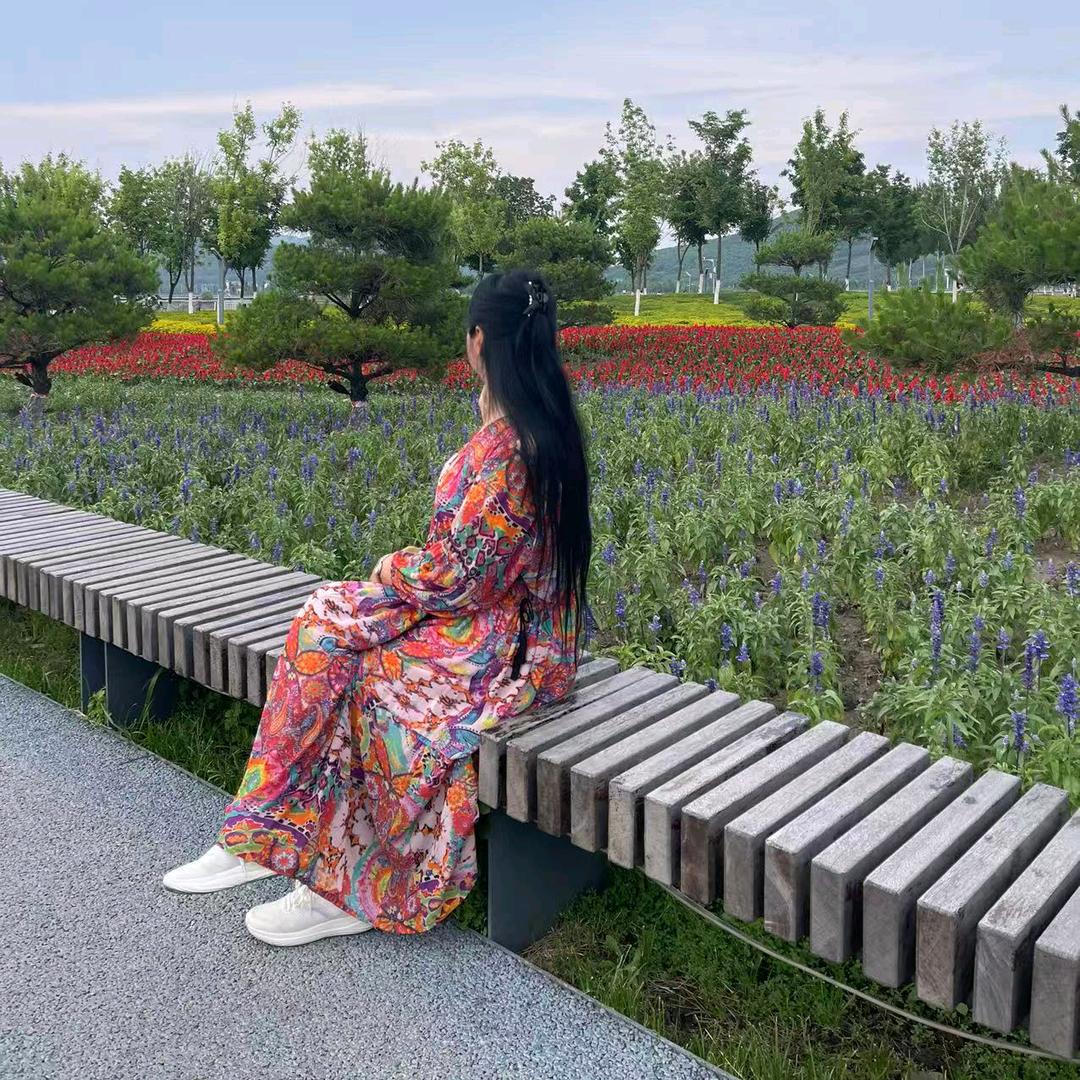 桥边姑娘。