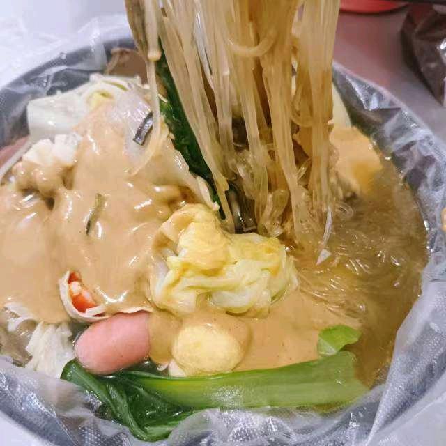 红元麻辣烫米线