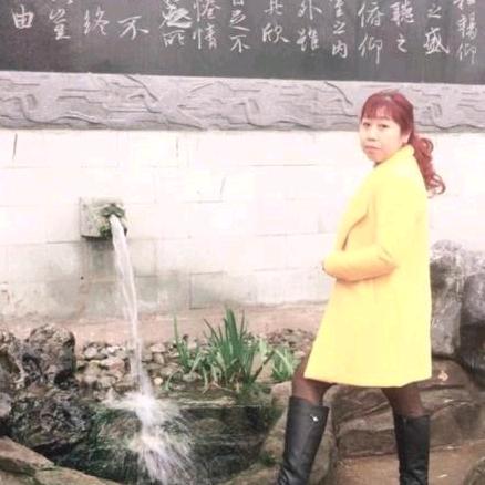 周先秀，，每天不定时直播🎤🎤🎤小号