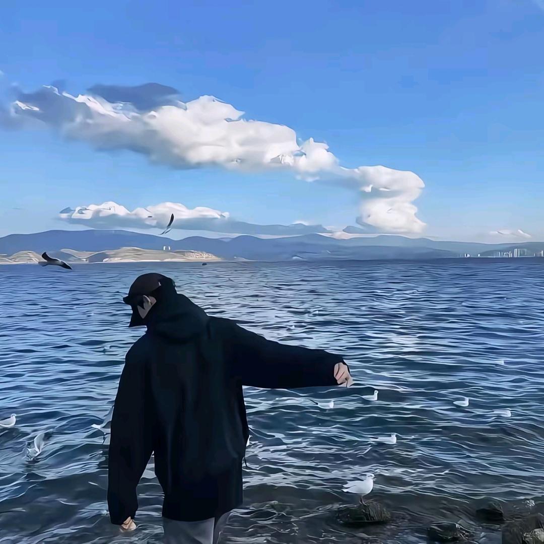 幼儿园的大学生