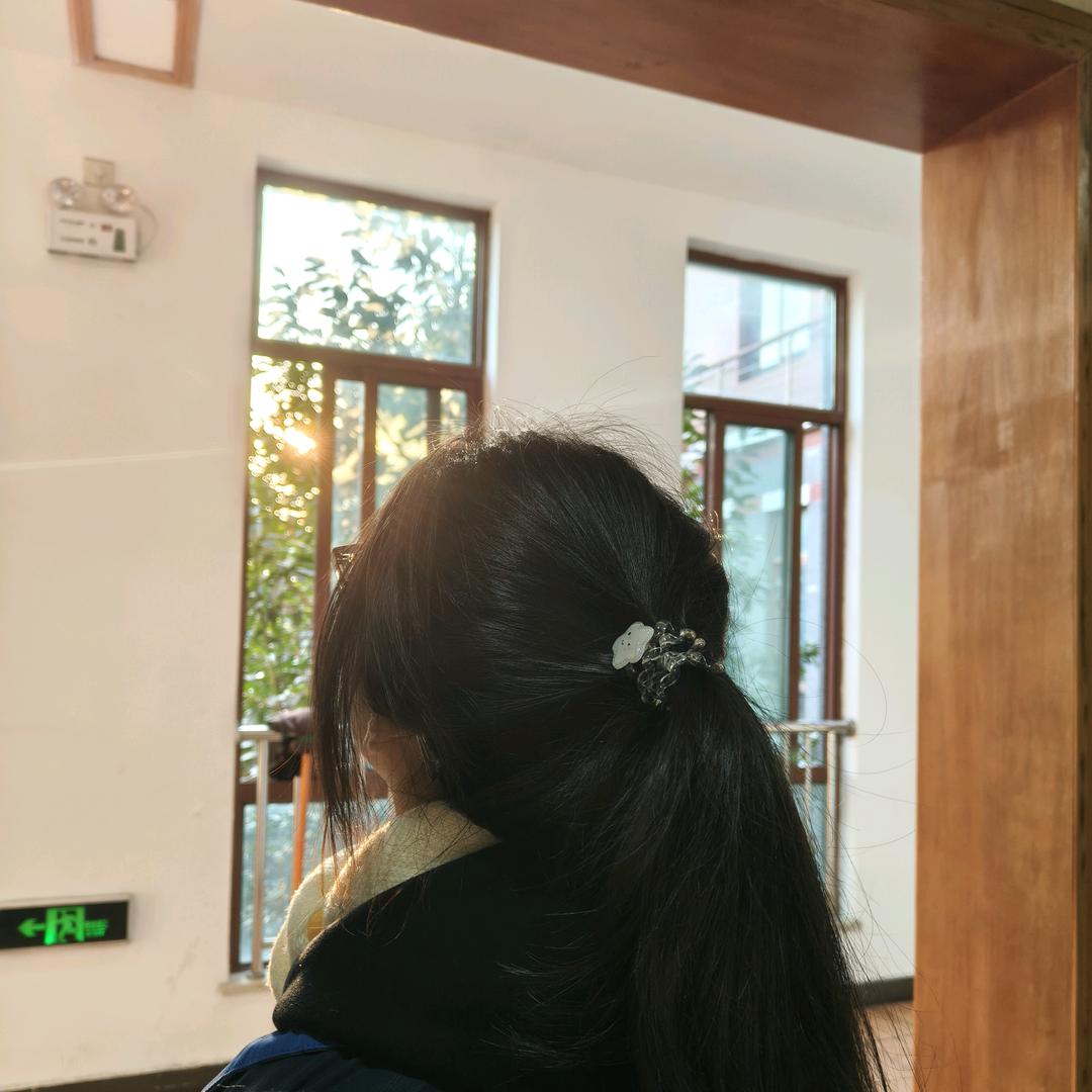 欣欣点灯