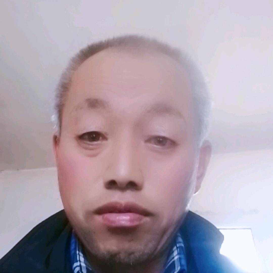 姜宝坤很高兴认识你