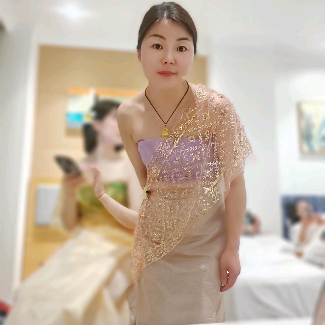 三乡小太子童装童鞋+白家宜洗化洛宁总代理
