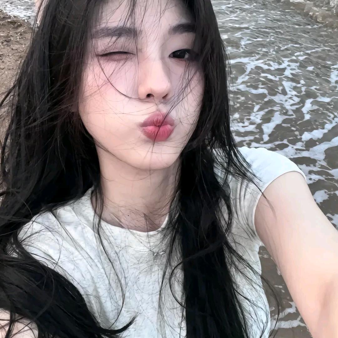 拔罐的小猫咪🐱