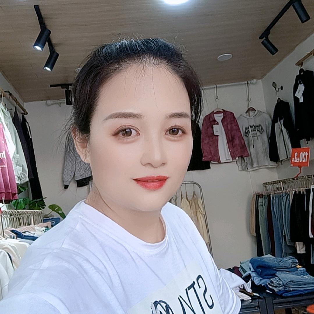 淮阳太昊陵商业街青少年
