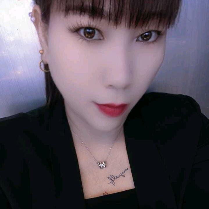 带刺的七月《梅》