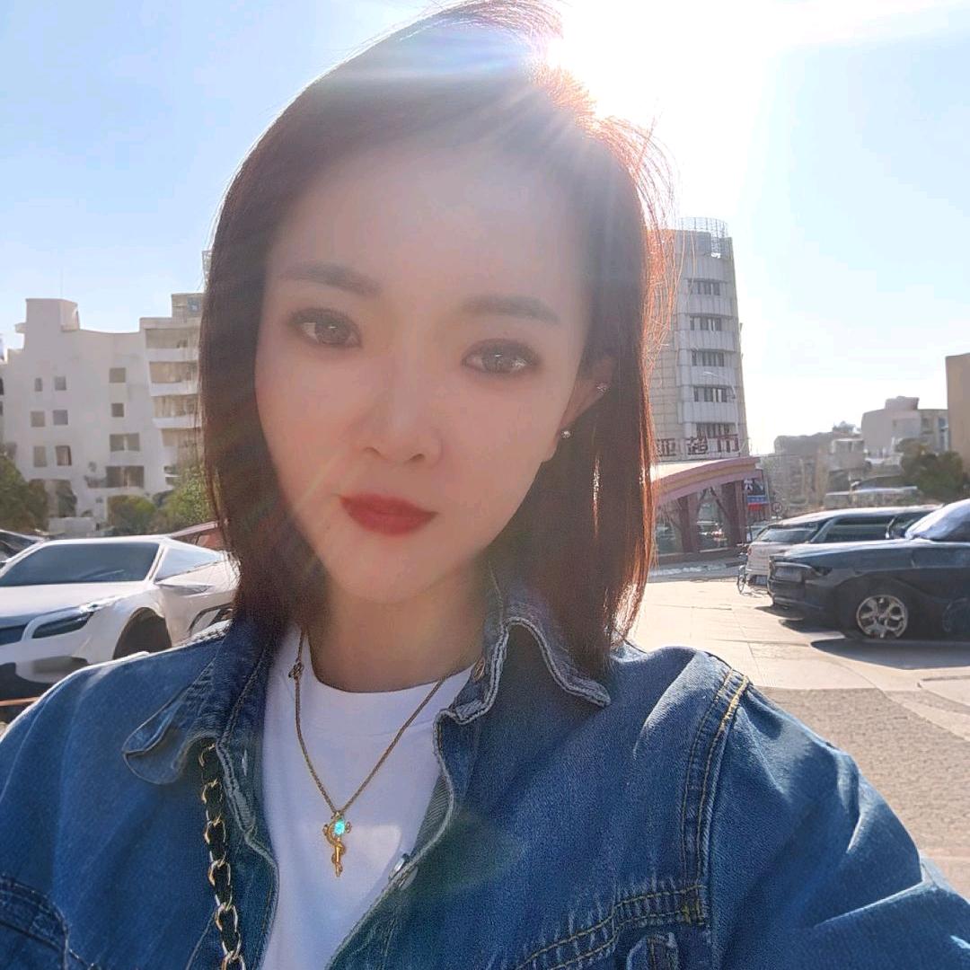 @大小姐💕在努力攀岩