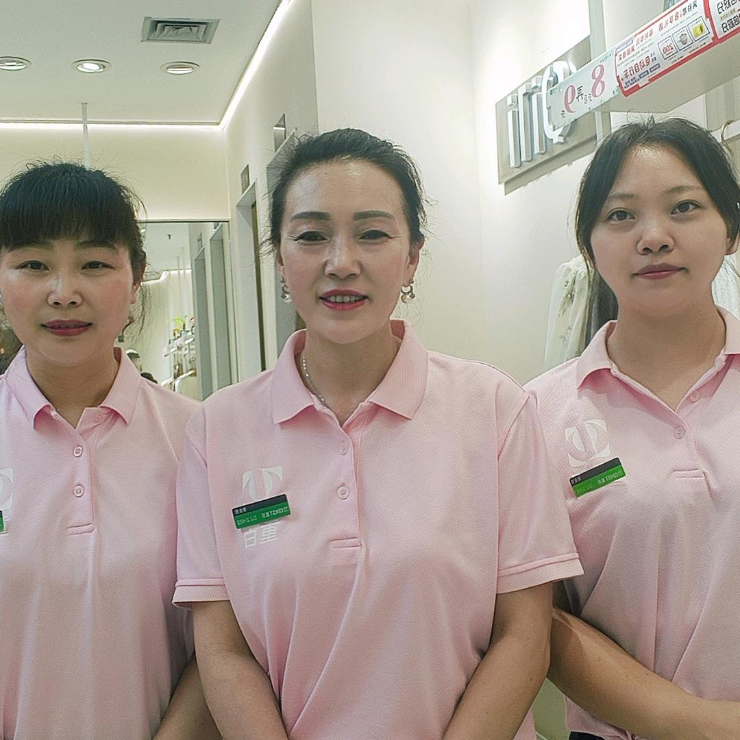 YITI依缇服饰（重庆垫江店）屈仁琼