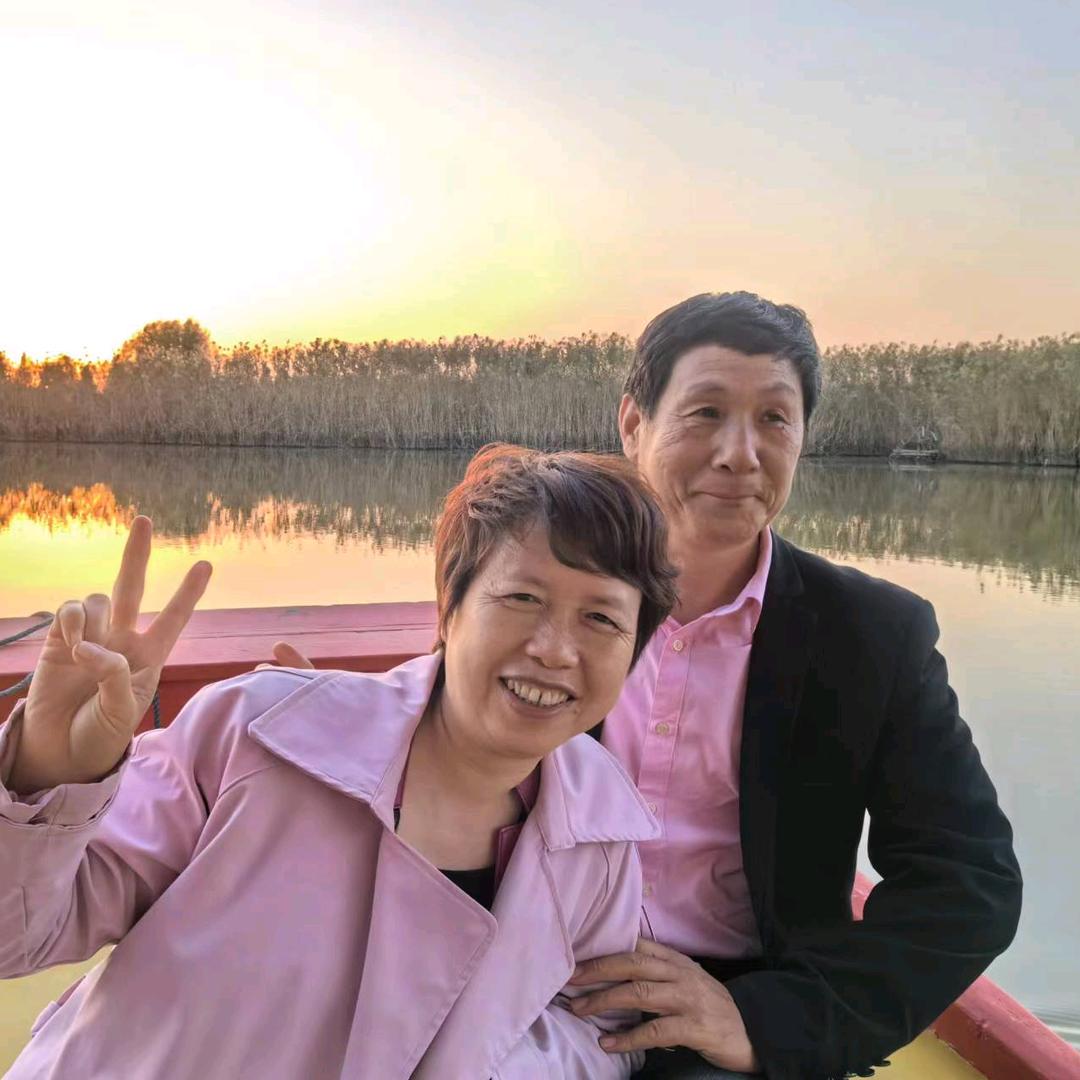 刘哥刘嫂爱旅拍