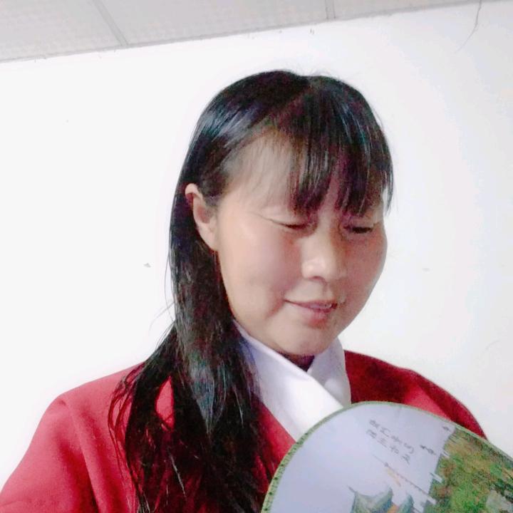 我是凤儿来到这个平台。认识你们很高兴。