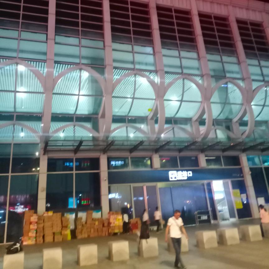 杯酒下肚一醉方休