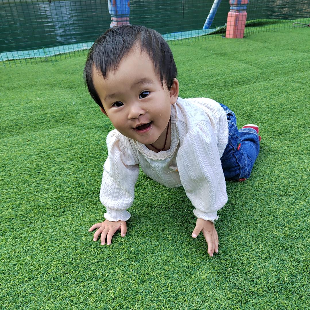 @三三两两