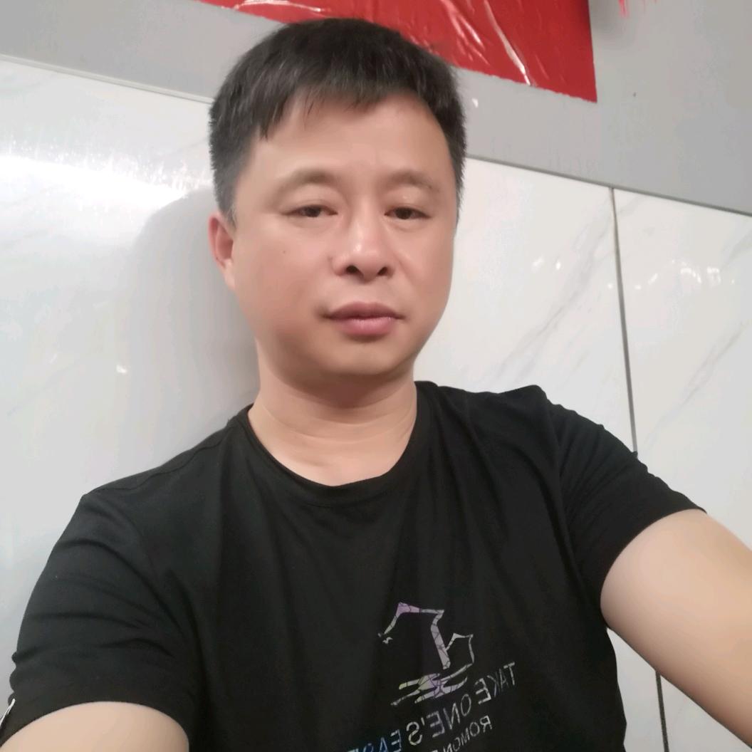 竹山县爱思恩品牌工厂店