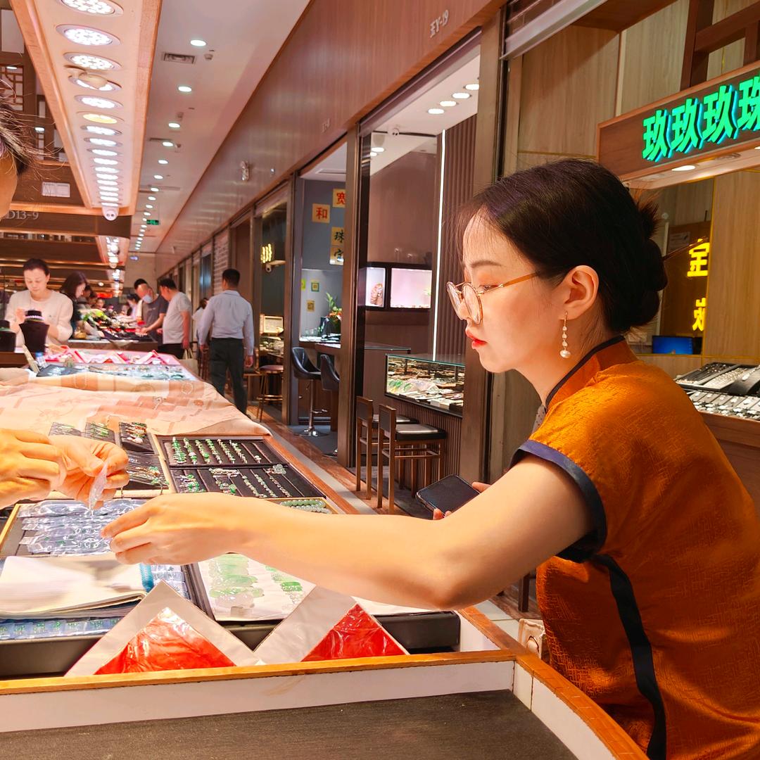 景白珠宝设计工作室