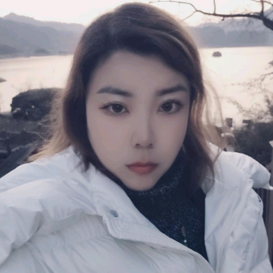 养殖设备小姐姐