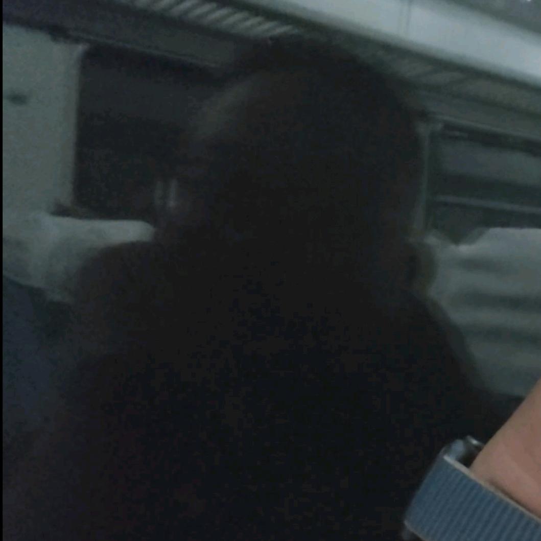 笨比冬子😭😭