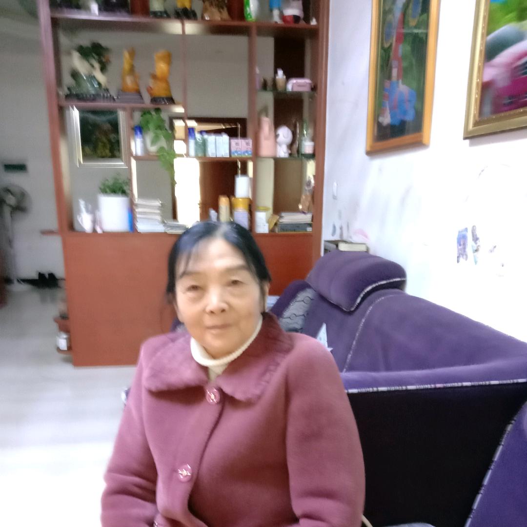 语语奶奶开心每一天，