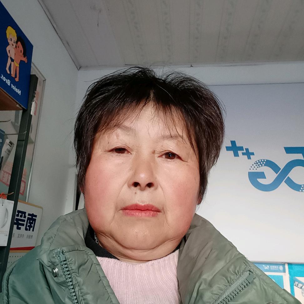 沐浴阳光。