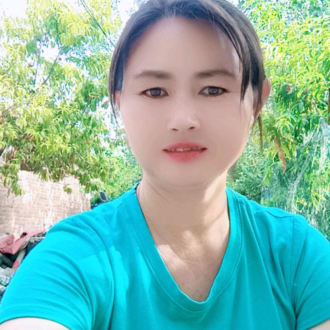 小草姐（中午12点10分开播）
