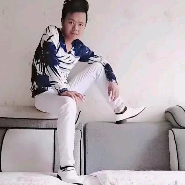 油漆工，🐉哥