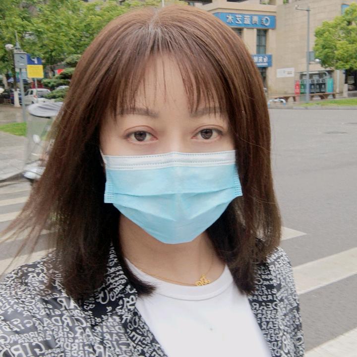 贝贝姐o>_<o