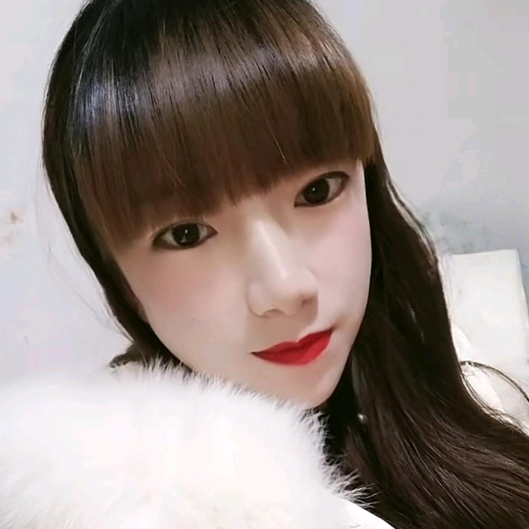 素颜抹淡妆