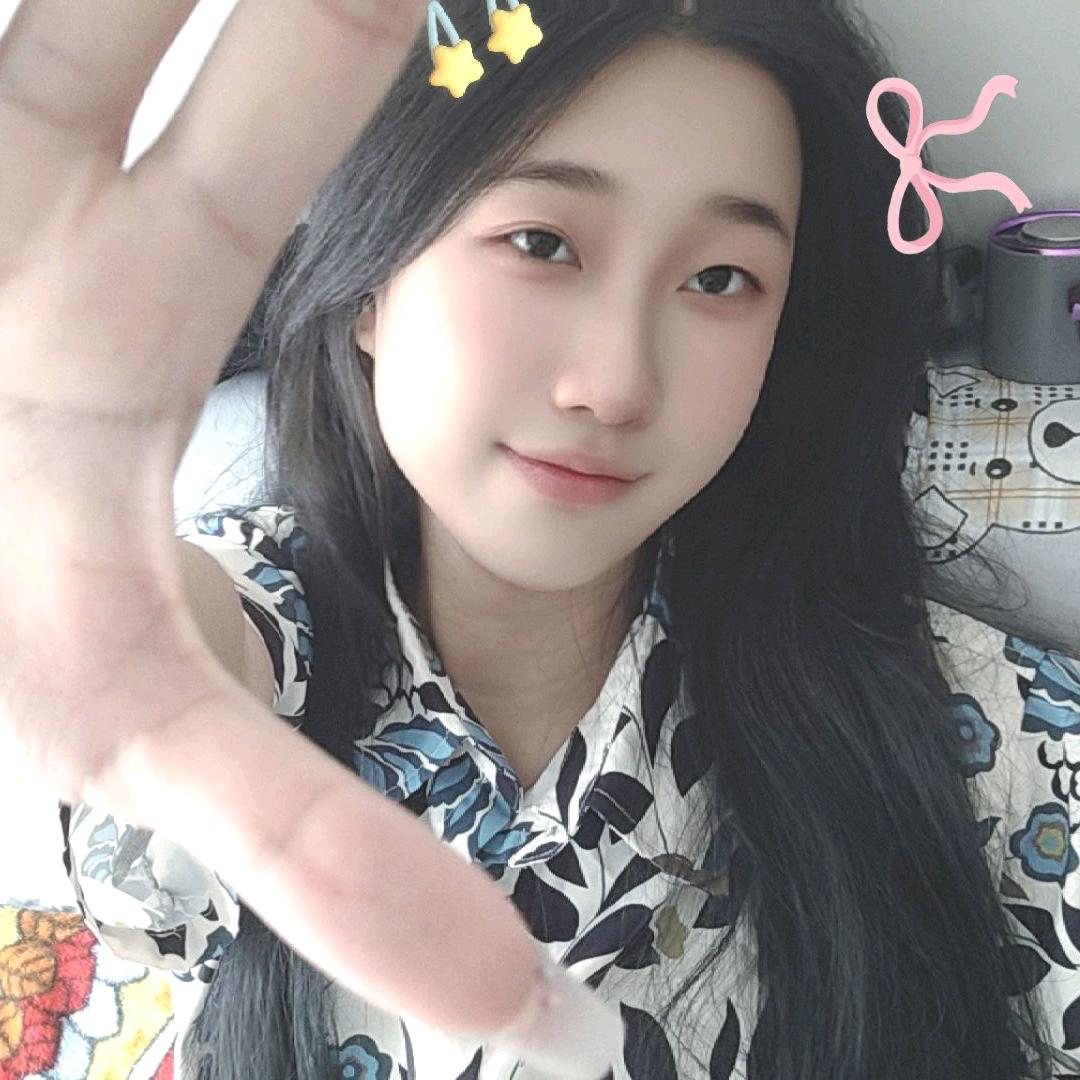 小y畅畅爱吃肉